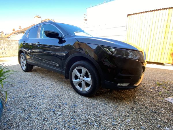 Nissan Qashqai SUV, Petrol, 2017, Black