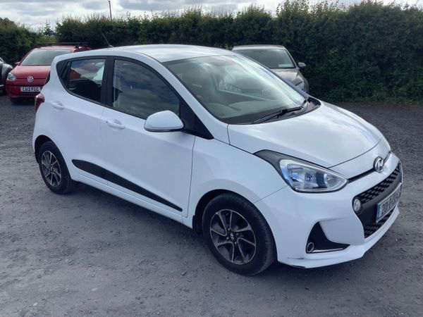 Hyundai i10 Hatchback, Petrol, 2020, White