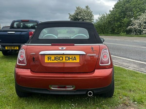 Mini Cooper Convertible, Diesel, 2010, Orange