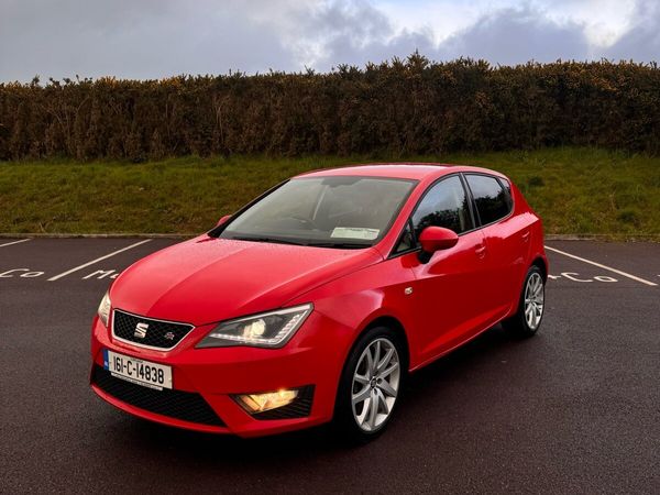 SEAT Ibiza MPV, Petrol, 2016, Red