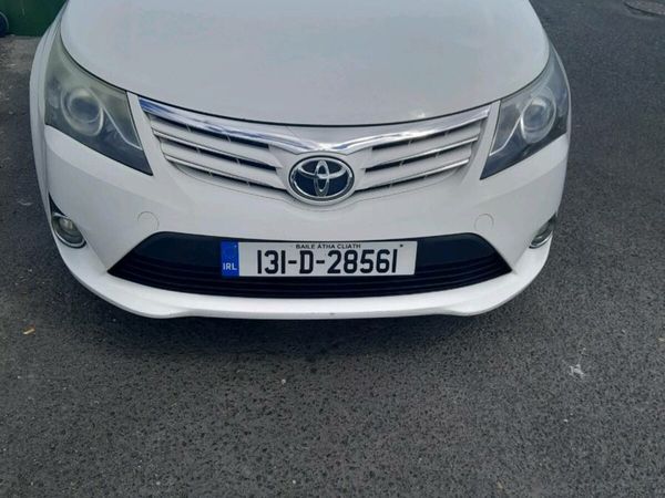 Toyota Avensis Saloon, Diesel, 2013, White