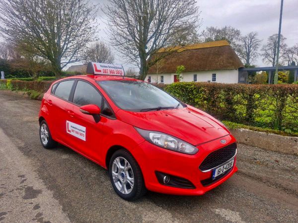 Ford Fiesta Hatchback, Petrol, 2016, Red