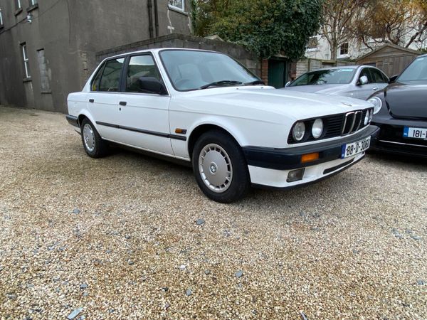 BMW 3-Series Saloon, Petrol, 1988, White