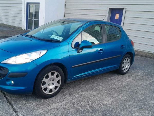 Peugeot 207 Hatchback, Diesel, 2009, Blue
