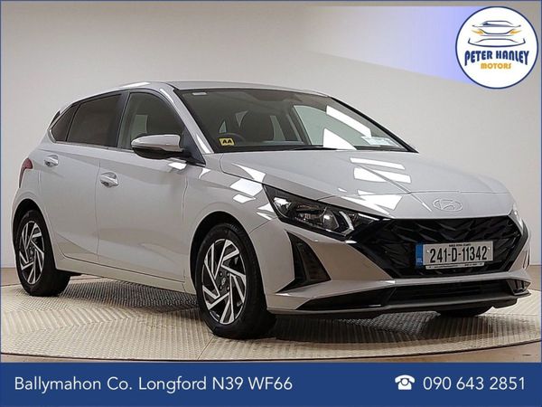 Hyundai i20 Hatchback, Petrol, 2024, Grey