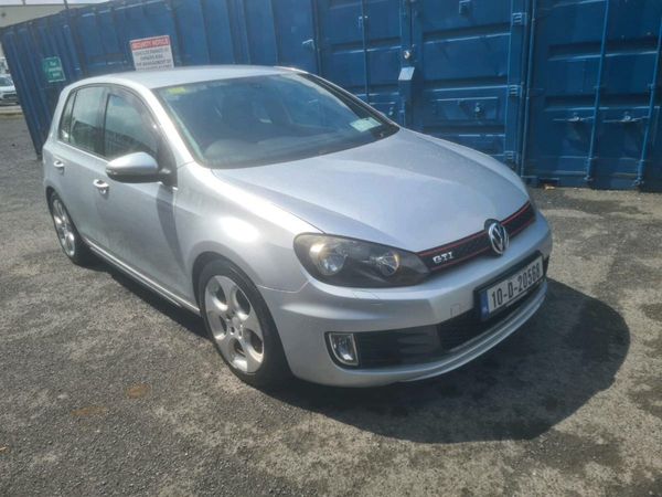 Volkswagen Golf Hatchback, Petrol, 2010, Silver