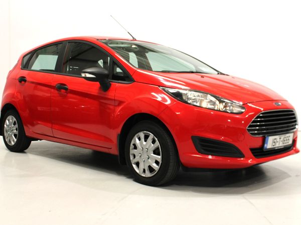 Ford Fiesta Hatchback, Petrol, 2015, Red