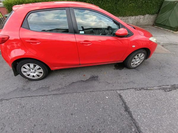 Mazda Mazda2 Hatchback, Petrol, 2008, Red
