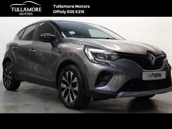 Renault Captur Hatchback, Petrol, 2023, Grey
