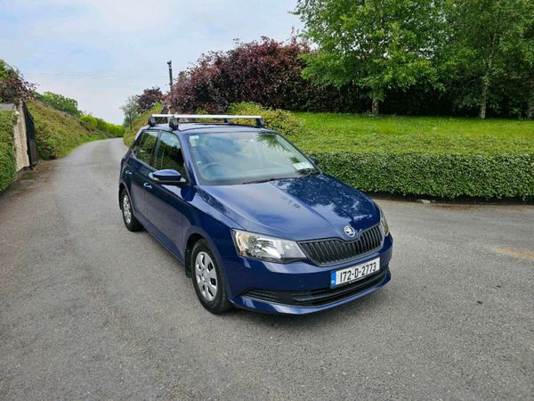 Skoda Fabia Hatchback, Petrol, 2017, Blue