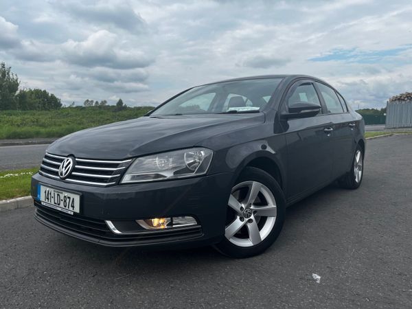 Volkswagen Passat Saloon, Diesel, 2014, Grey