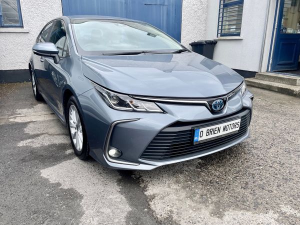 Toyota Corolla Saloon, Petrol Hybrid, 2022, Grey