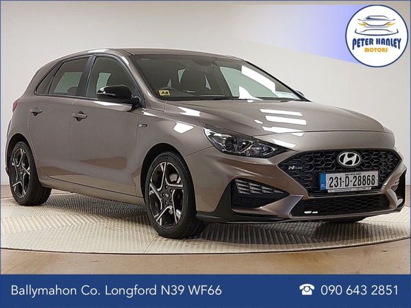 Hyundai i30 Hatchback, Petrol, 2023, Brown