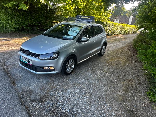 Volkswagen Polo Hatchback, Petrol, 2016, Silver