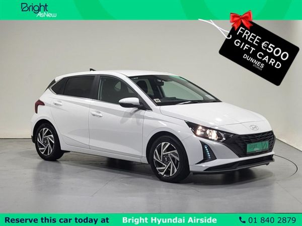 Hyundai i20 Hatchback, Petrol, 2024, White
