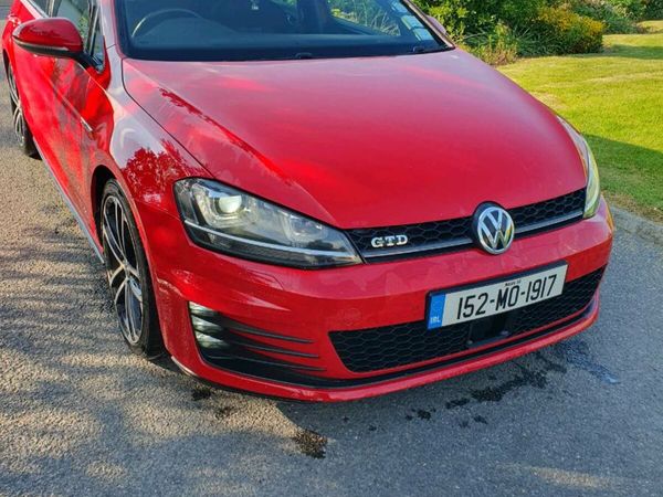 Volkswagen Golf Hatchback, Diesel, 2015, Red