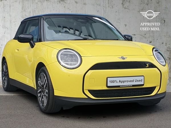 Mini Cooper Hatchback, Electric, 2025, Yellow