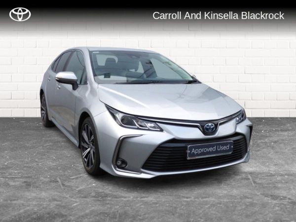 Toyota Corolla Saloon, Hybrid, 2022, Silver