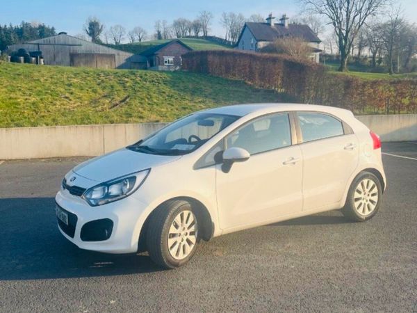 Kia Rio Hatchback, Petrol, 2012, White