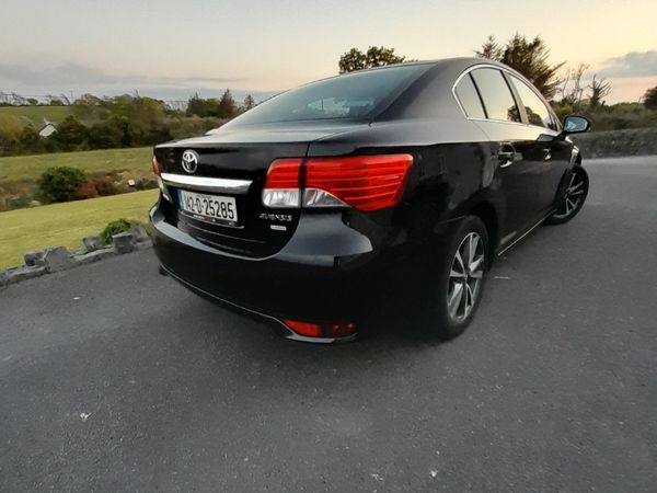Toyota Avensis Saloon, Diesel, 2014, Black