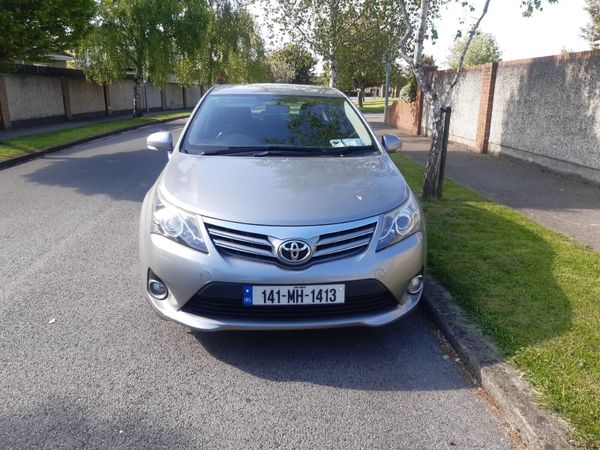 Toyota Avensis Saloon, Diesel, 2014, Grey