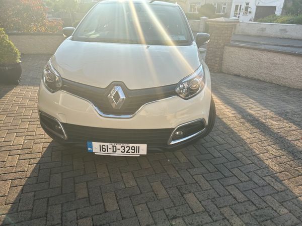 Renault Captur Hatchback, Diesel, 2016, White