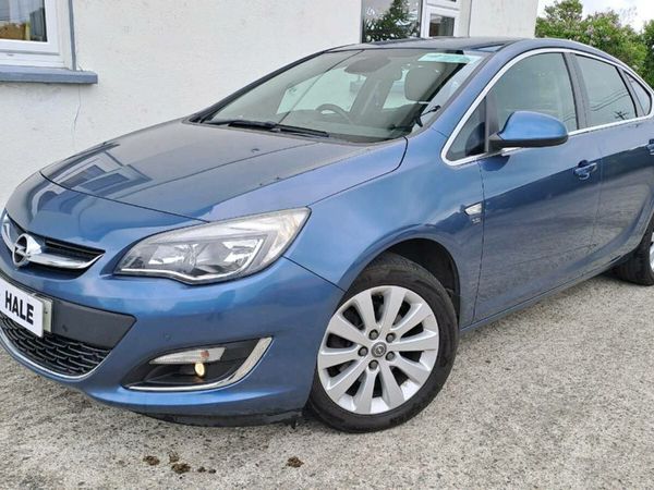 Opel Astra Saloon, Diesel, 2015, Blue