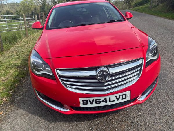 Vauxhall Insignia Hatchback, Diesel, 2015, Red
