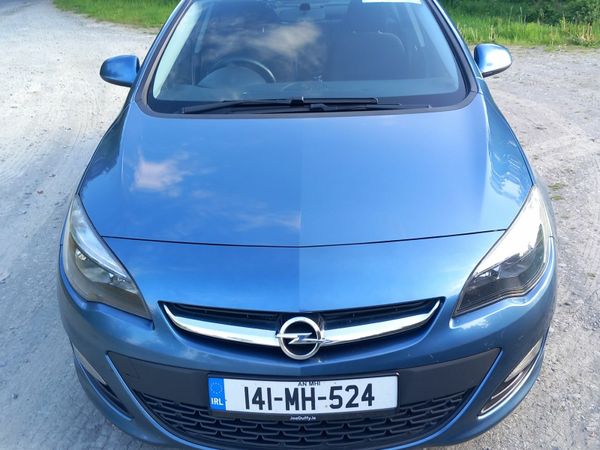 Opel Astra Saloon, Diesel, 2014, Blue