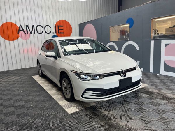 Volkswagen Golf Hatchback, Petrol Hybrid, 2022, White