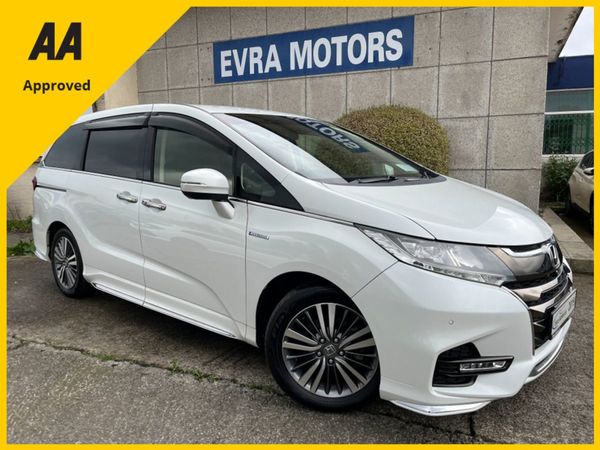 Honda Odyssey MPV, Petrol Hybrid, 2019, White