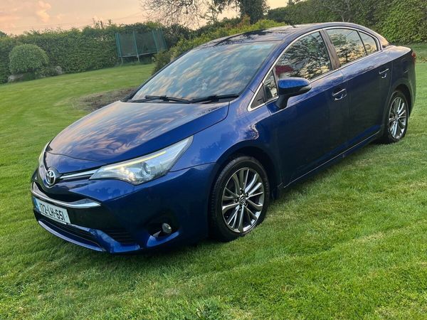 Toyota Avensis Saloon, Diesel, 2017, Blue