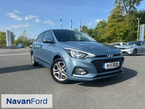 Hyundai i20 Hatchback, Petrol, 2019, Blue