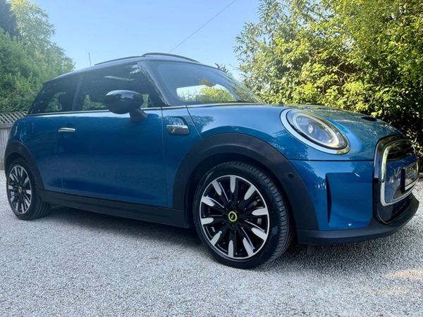 Mini Electric Hatchback, Electric, 2023, Blue