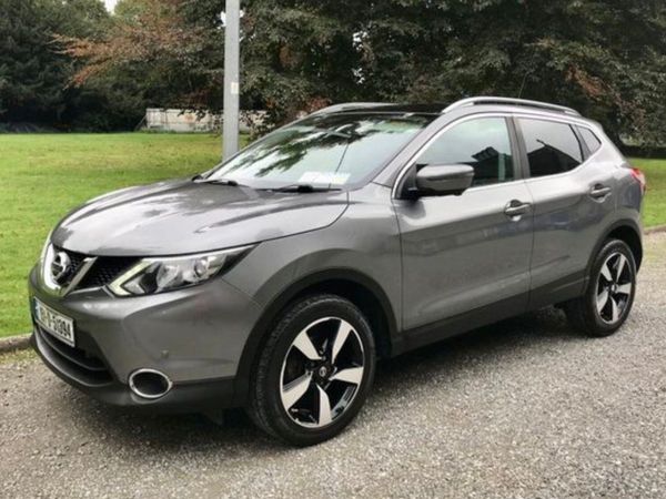 Nissan Qashqai Hatchback, Petrol, 2015, Grey