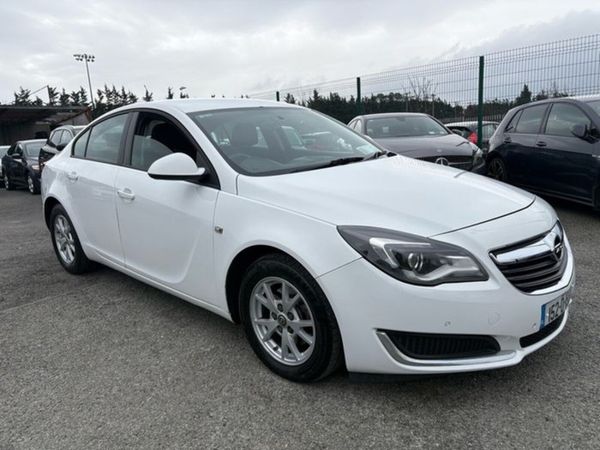 Opel Insignia Saloon, Diesel, 2015, White