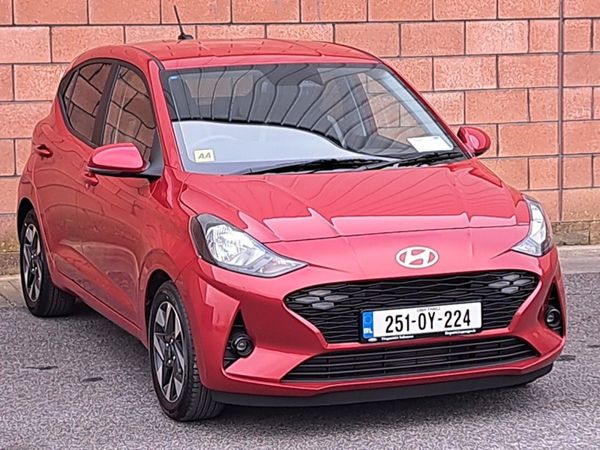 Hyundai i10 Hatchback, Petrol, 2025, Red