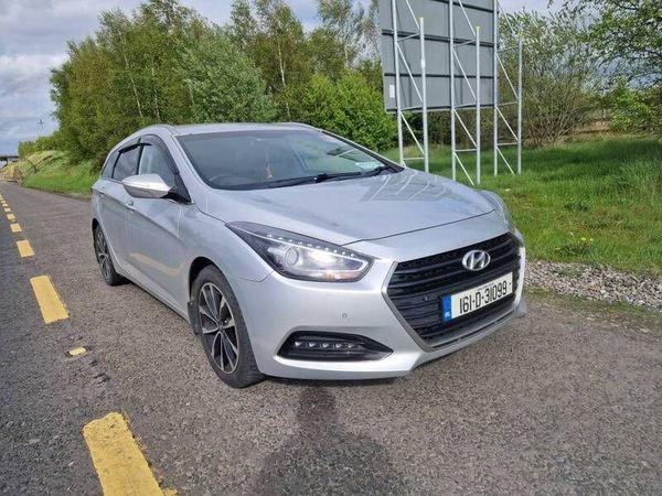 Hyundai i40 Estate/Jeep, Diesel, 2016, Silver