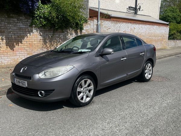 Renault Fluence Saloon, Diesel, 2010, Grey