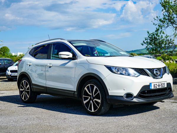 Nissan Qashqai Hatchback, Diesel, 2016, White