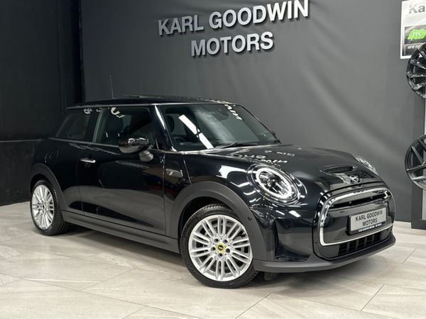 Mini Cooper Hatchback, Electric, 2023, Black