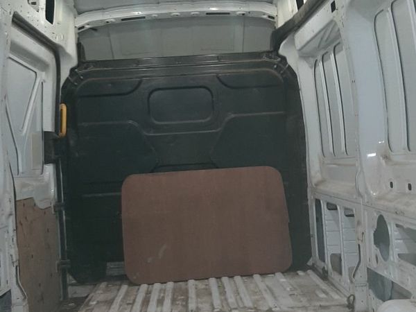 Nissan Micra Hatchback, Petrol, 2000, Silver