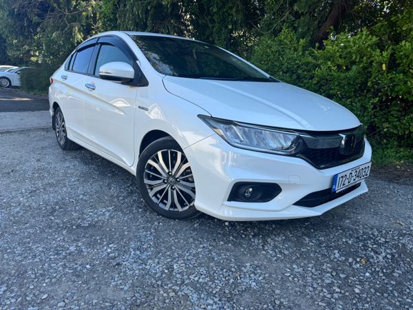 Honda Grace Saloon, Petrol Hybrid, 2017, White