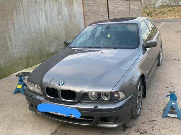 BMW 5-Series Saloon, Diesel, 2002, Grey