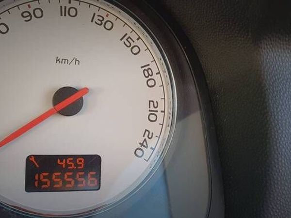 Peugeot 307 Convertible, Petrol, 2006, Red