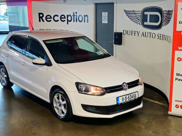 Volkswagen Polo Hatchback, Petrol, 2011, White
