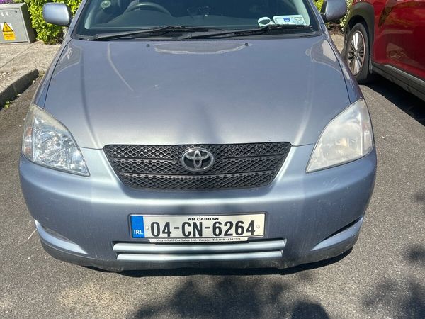 Toyota Corolla Hatchback, Petrol, 2004, Grey