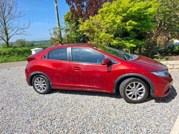 Honda Civic Hatchback, Petrol, 2014, Red