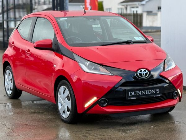 Toyota Aygo Hatchback, Petrol, 2016, Red