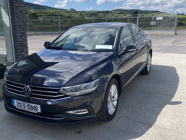 Volkswagen Passat Saloon, Diesel, 2021, Grey